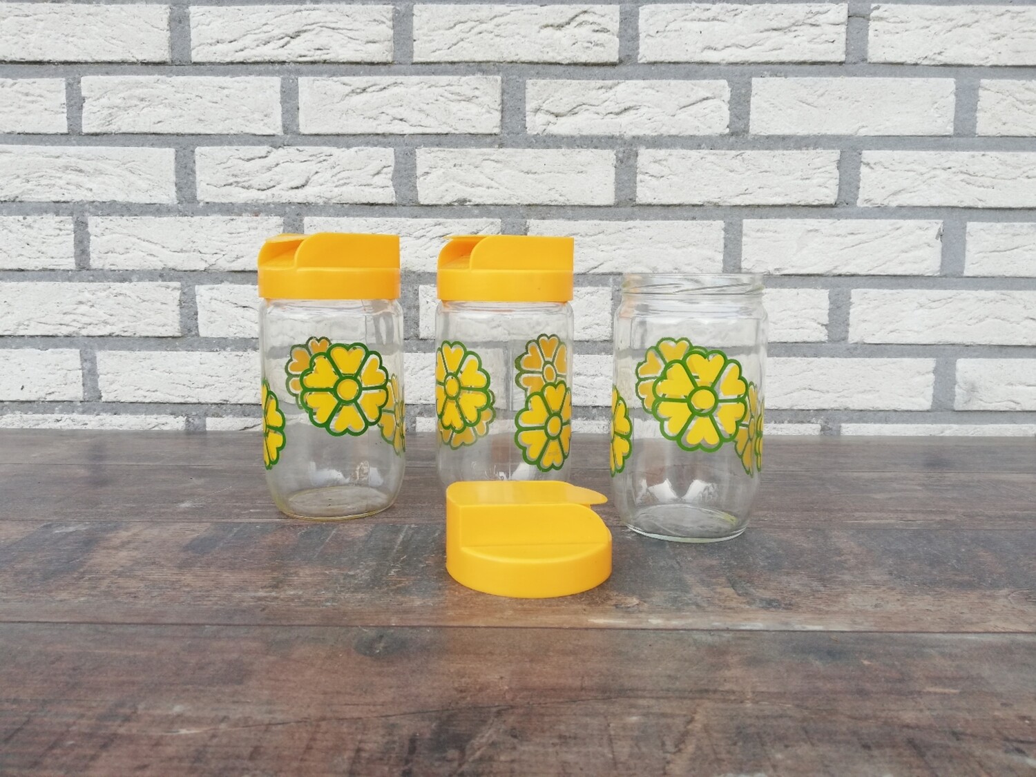 3 vintage Meli bokalen met schenktuit