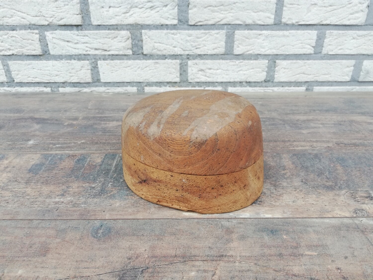 Old wooden hat mold, size 54 1/2