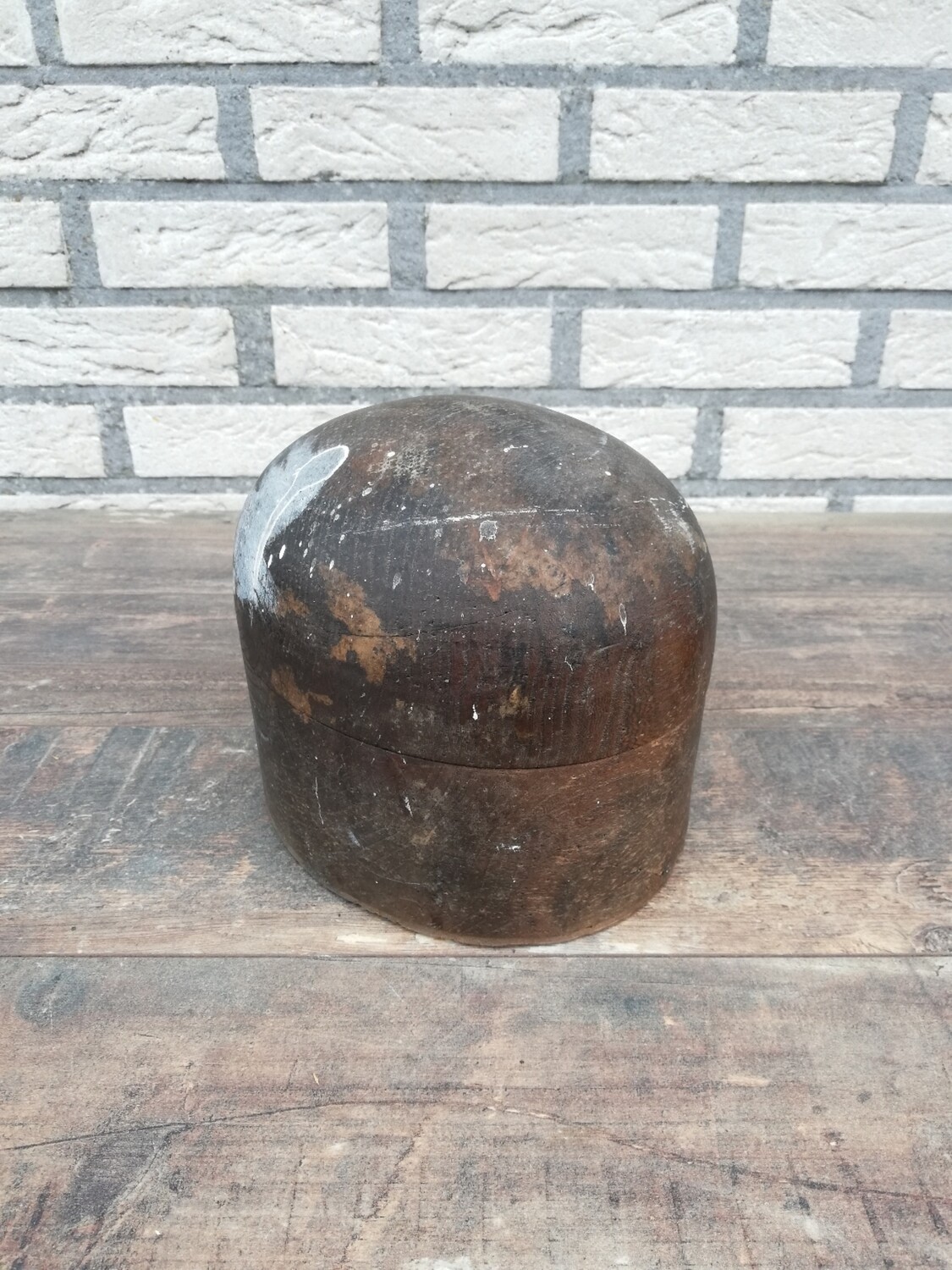 Old wooden hat mold, size 53