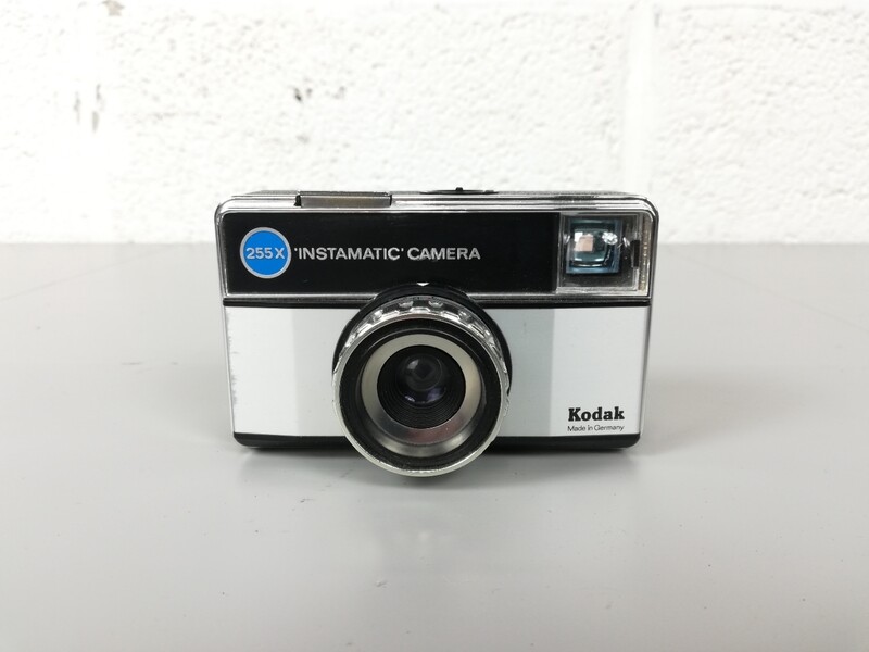 Kodak 255x instamatic camera