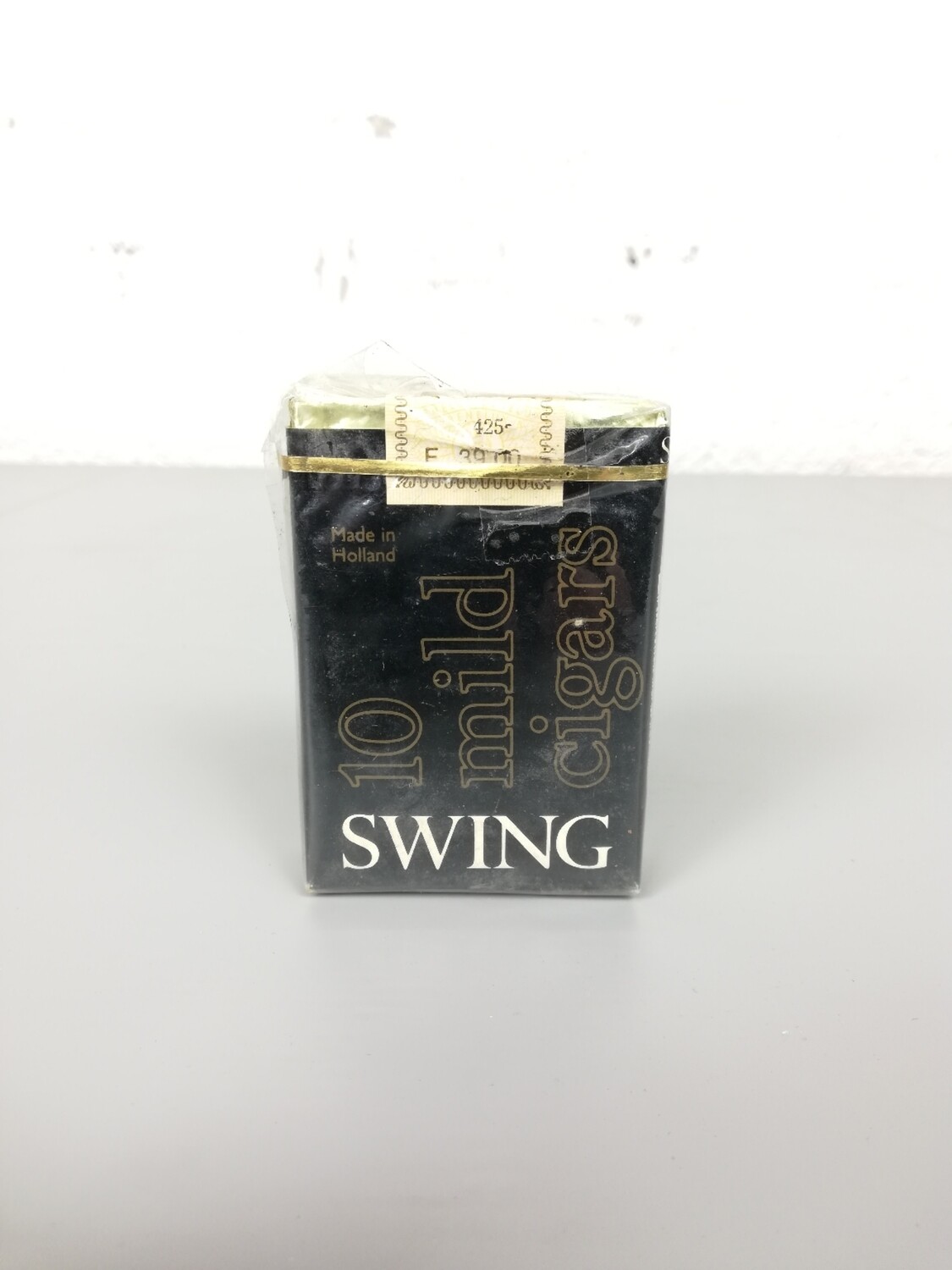 Old unopened packet Swing sigars