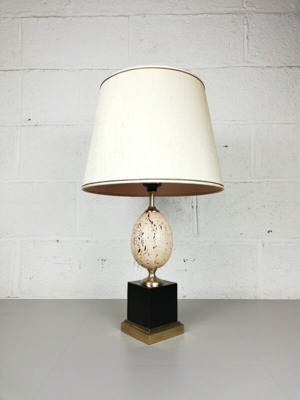 Vintage ostrich egg lamp Le Dauphin