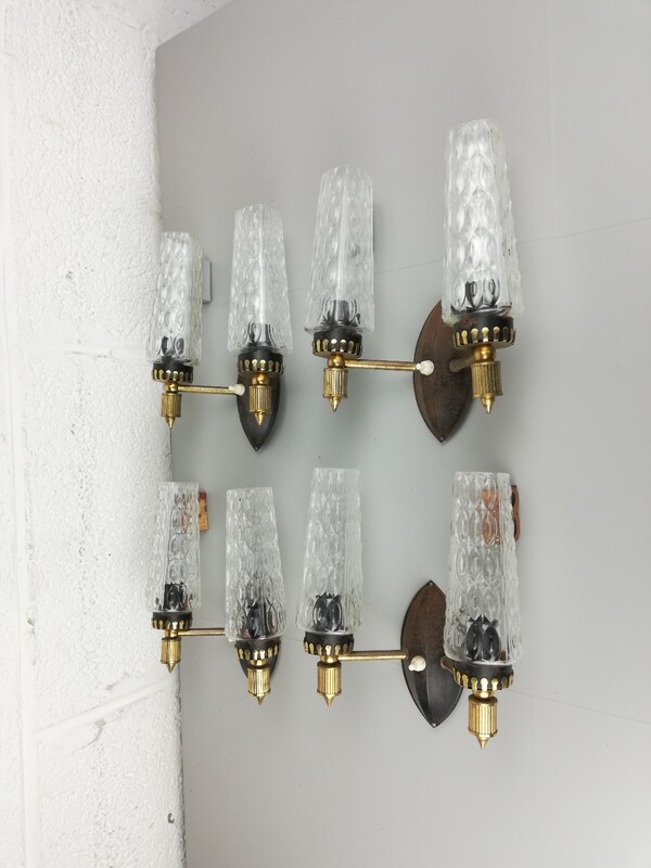 4 identical wall lamps