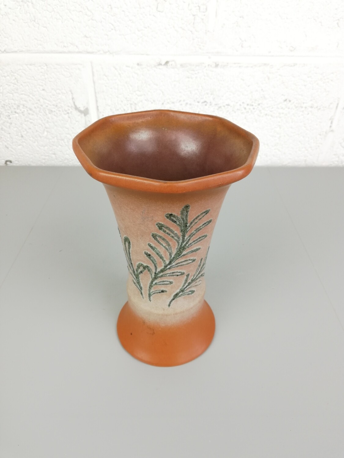 East germany vase Strehla 1474