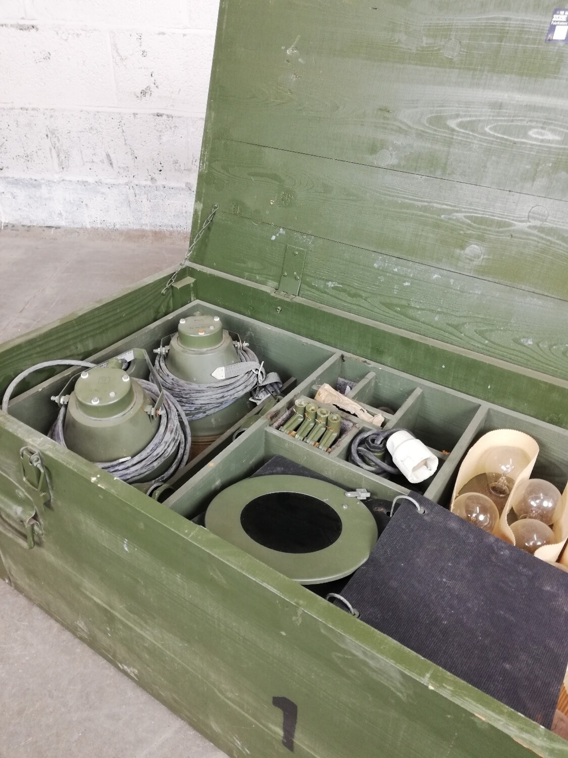 German army chest Narva Leuchtenbau