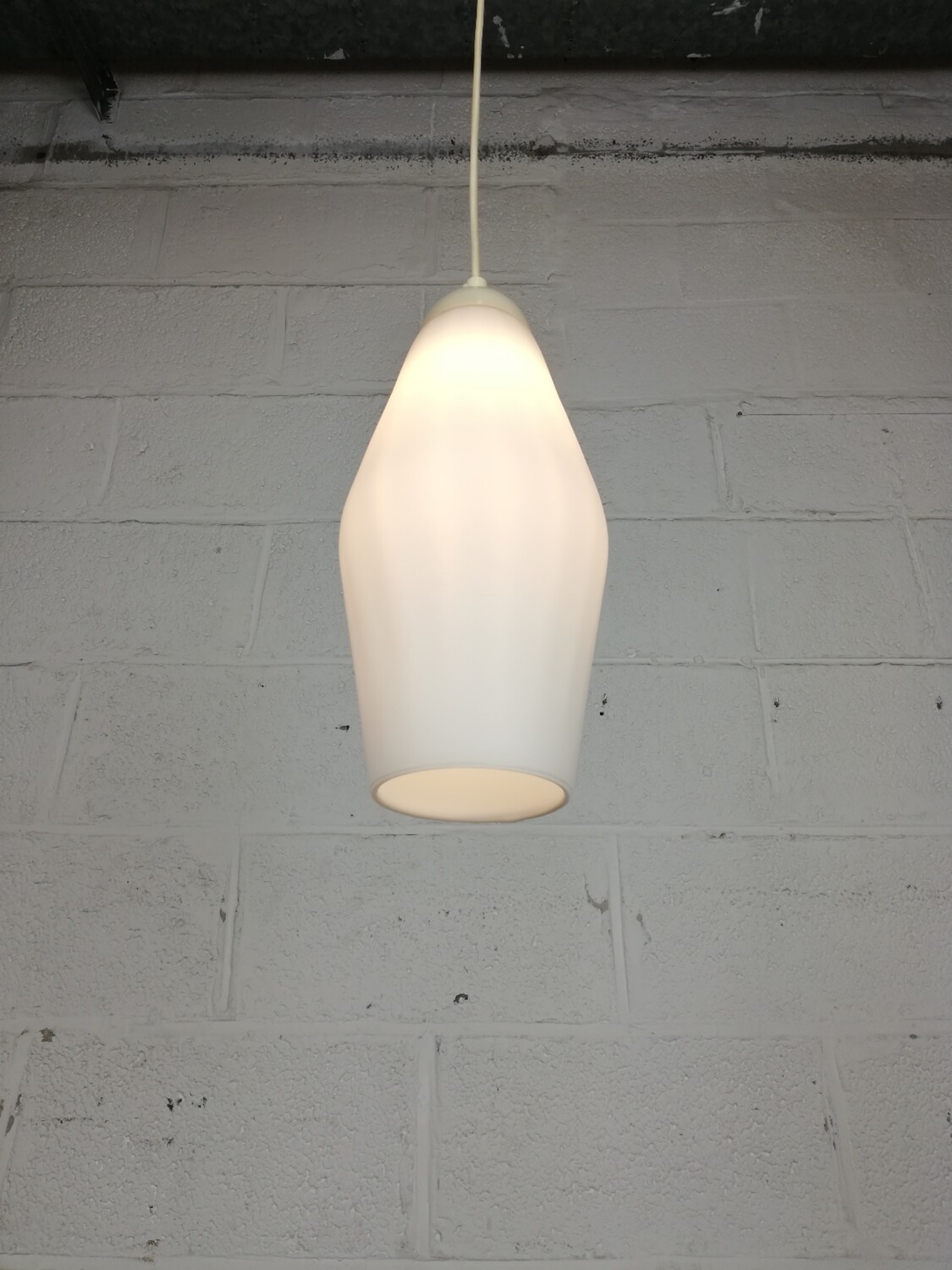 Vintage witte opaline hanglamp