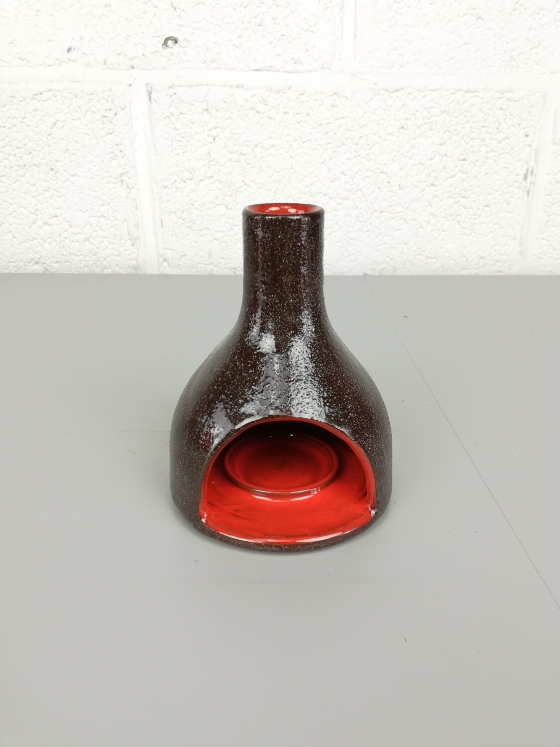 Tea light candle holder