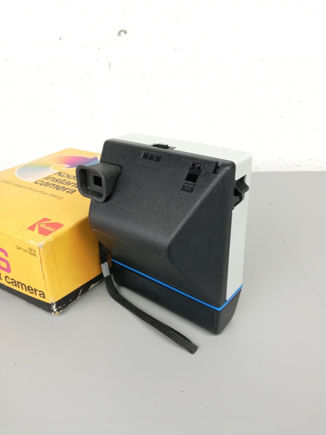 Kodak Ek6 Instant Camera Battery Vintage 1976 Kodak EK6 Instant