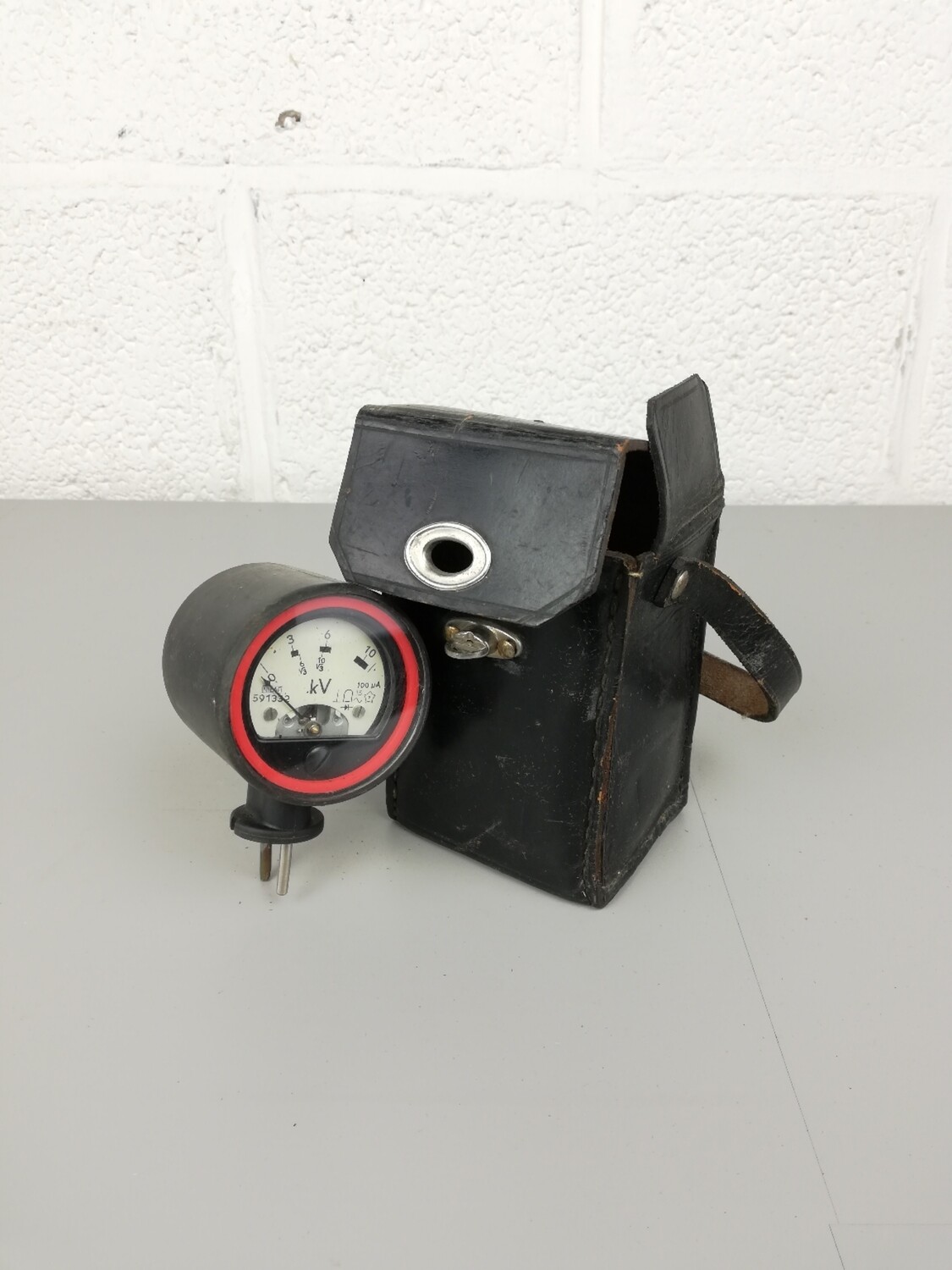 Old Nieaf KV meter