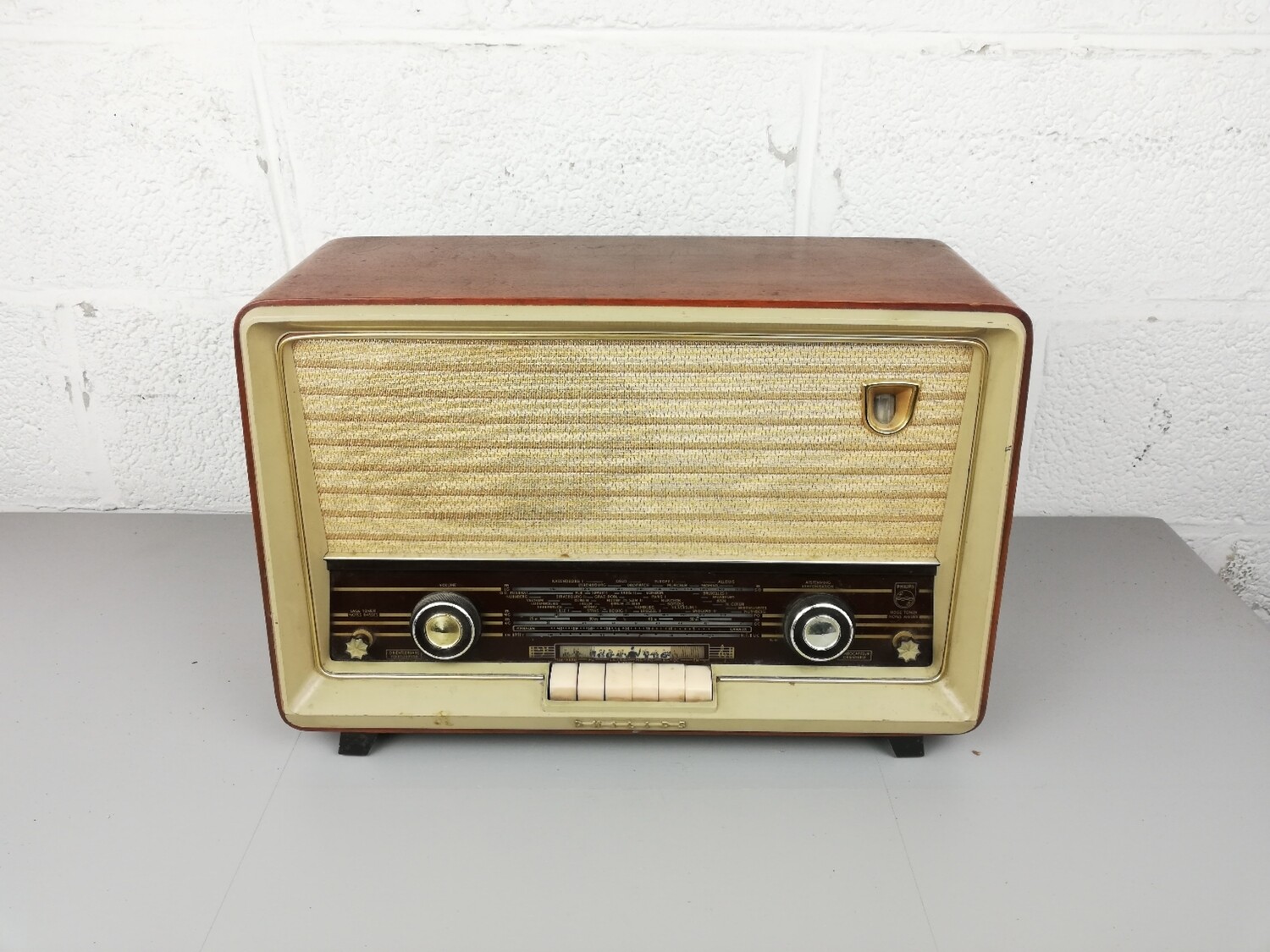 Philips B5X72A radio