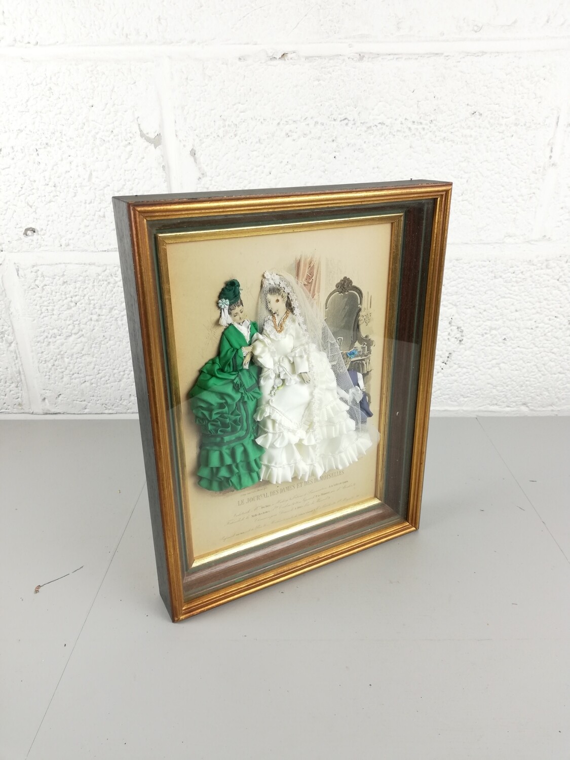 Frame belle epoque clothing