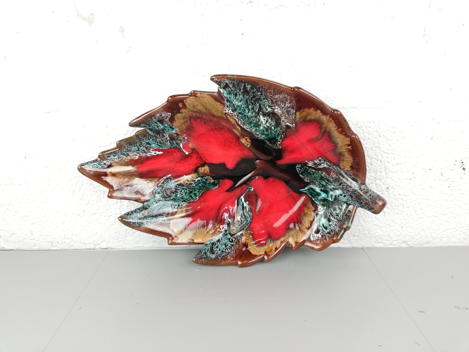 Vallauris bowl leaf