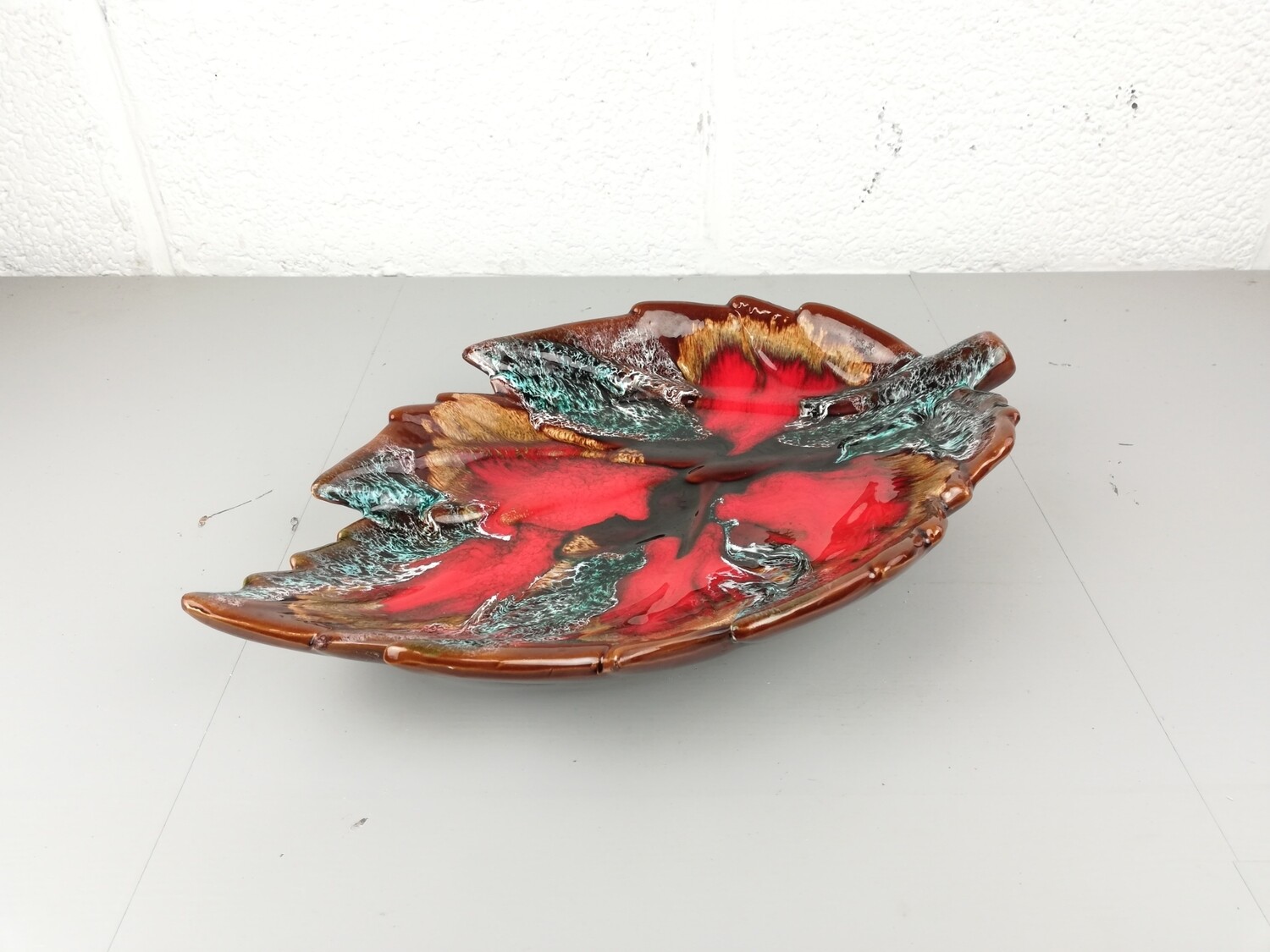 Vallauris bowl leaf