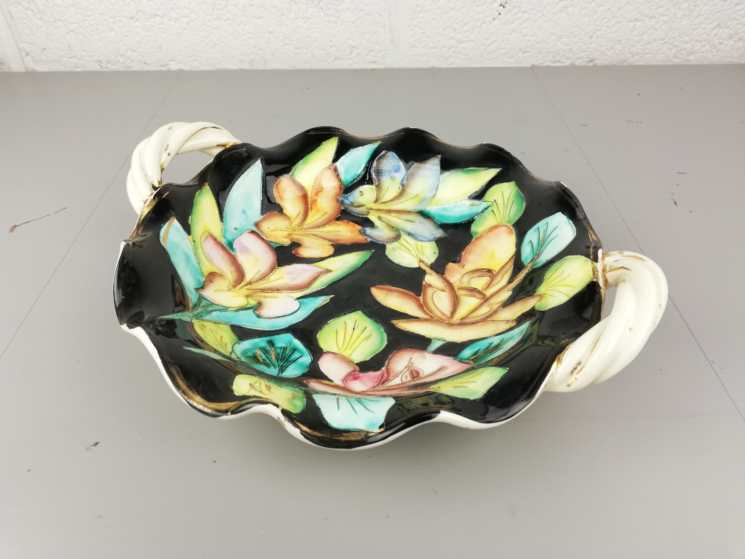 Vallauris bowl by Helene Ugo