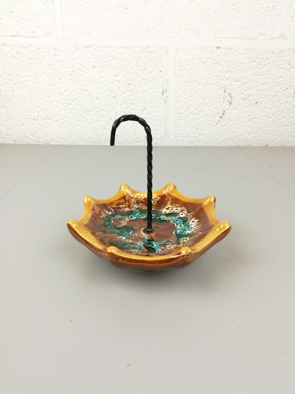 Small Vallauris umbrella bowl