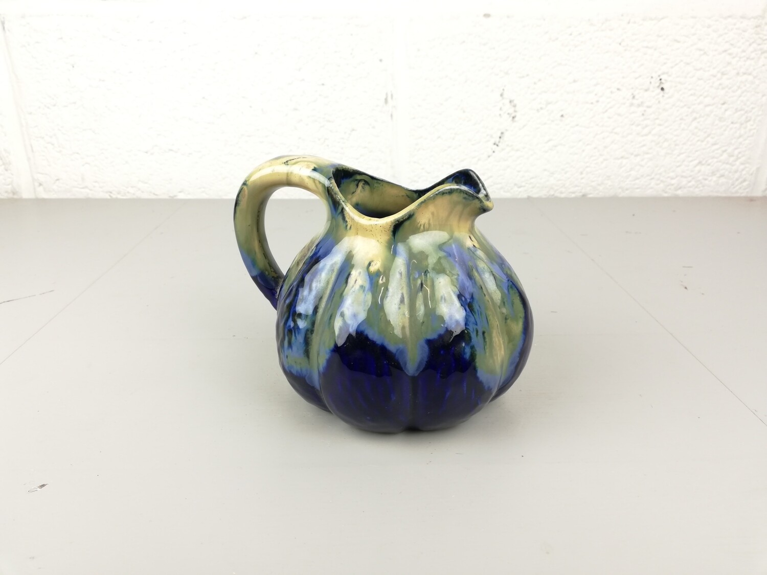 Vallauris jug
