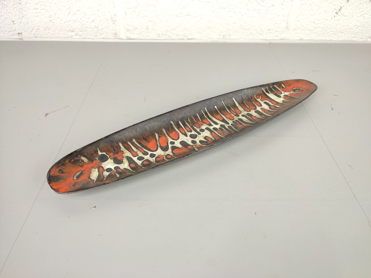 Vintage elongated bowl