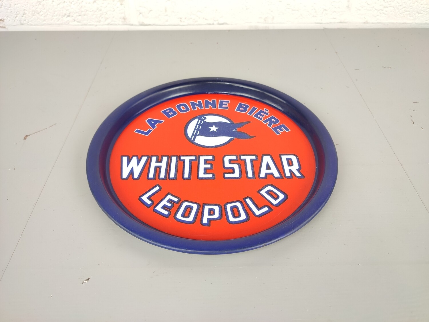 Emaille dienblad White Star Leopold