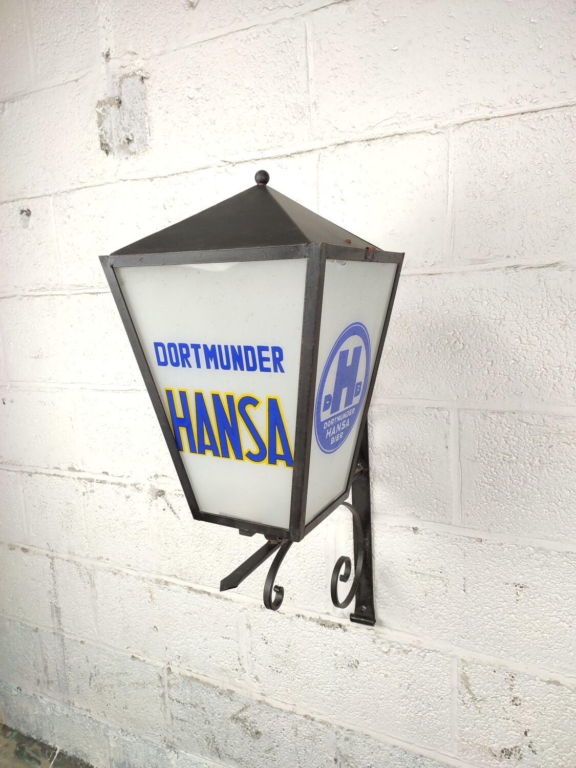 Illuminated Hansa bier lantern