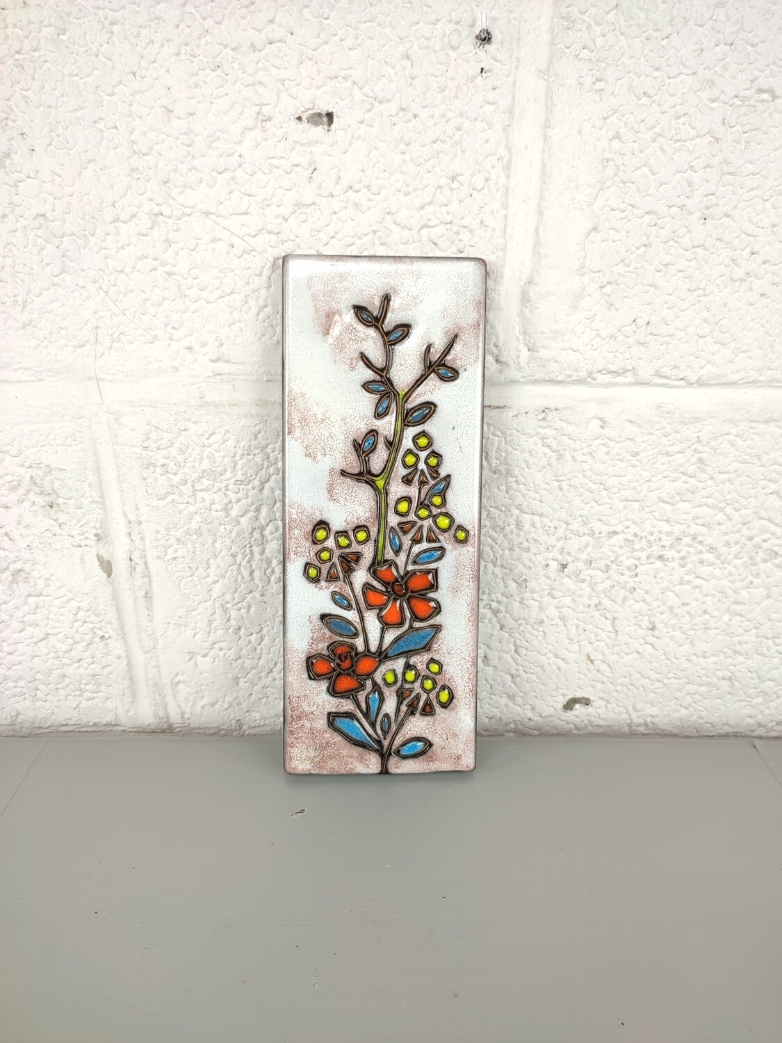 Ruscha wall ceramic