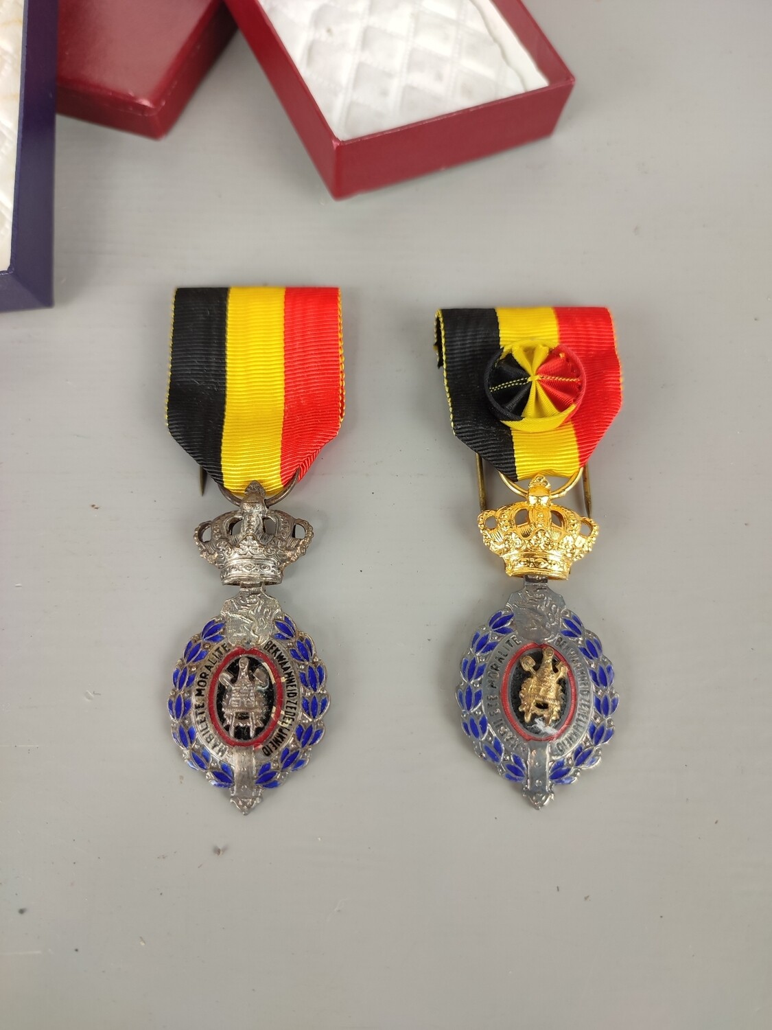 2 decorations of labour