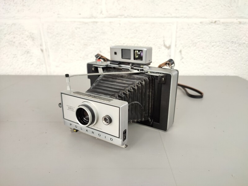 Polaroid automatic 350 land camera