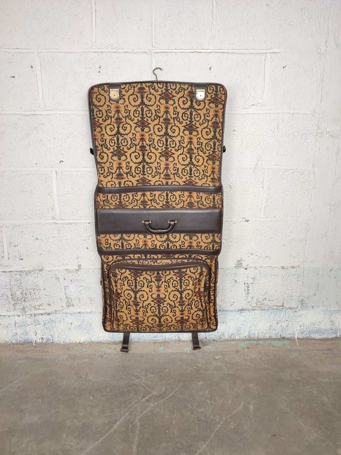 Louise Fontaine clothing bag
