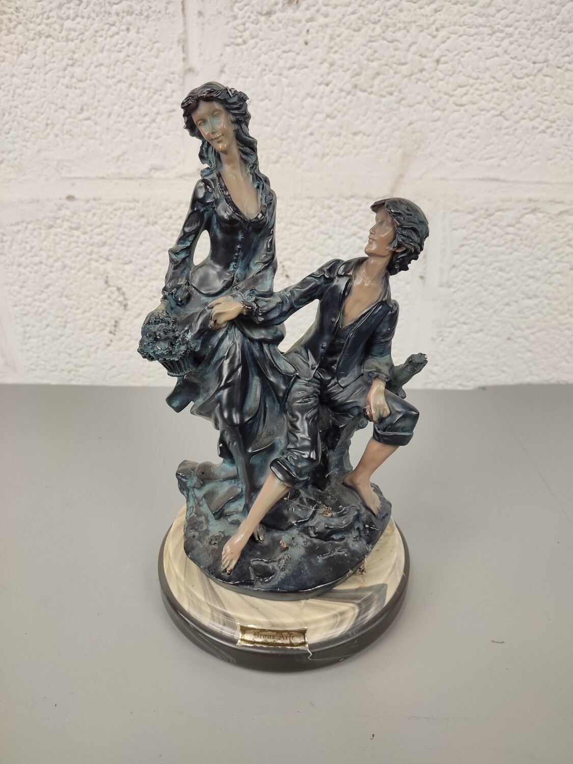 Statue in resin