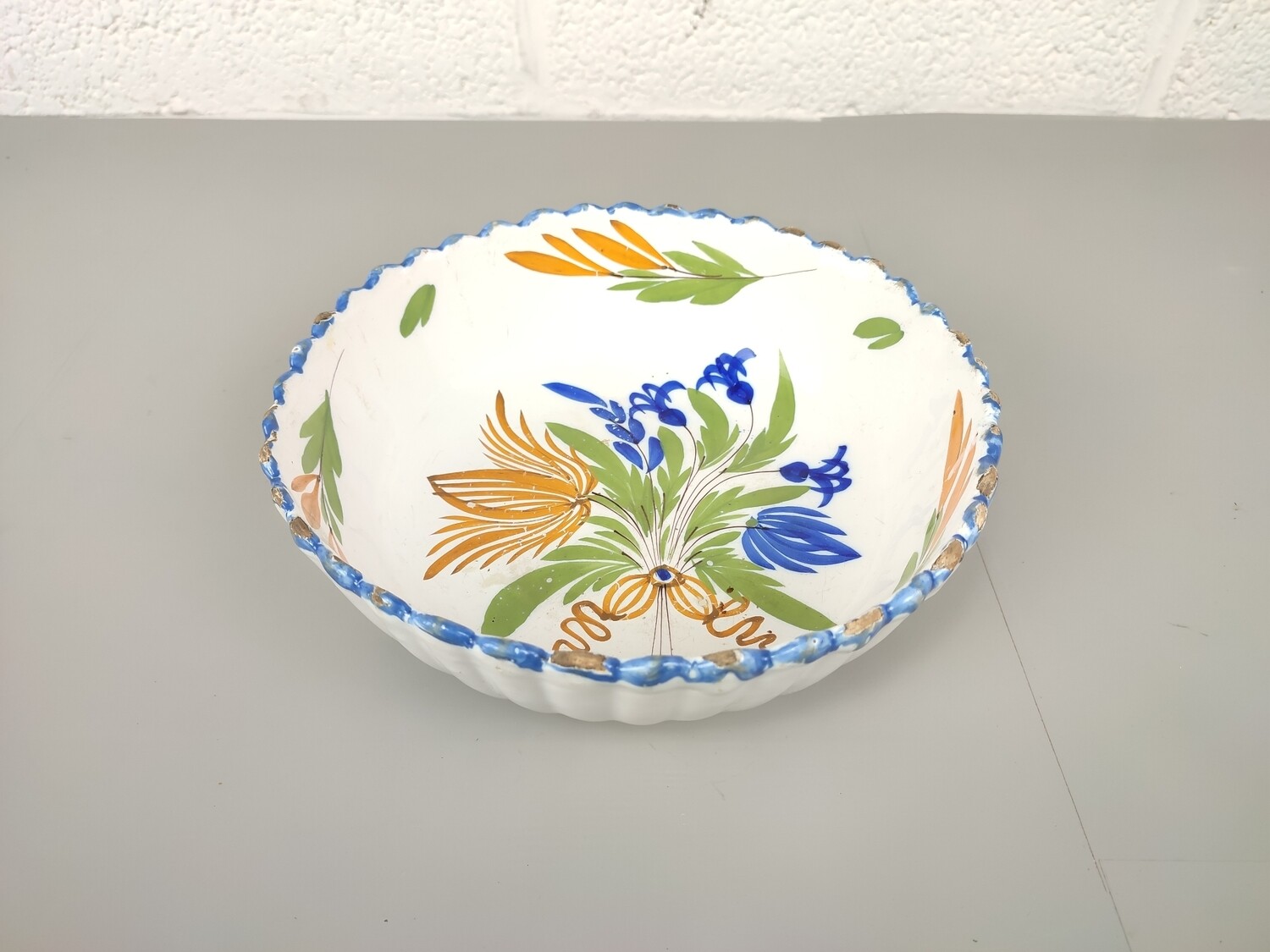 Antique bowl 'Faiences de l'est'