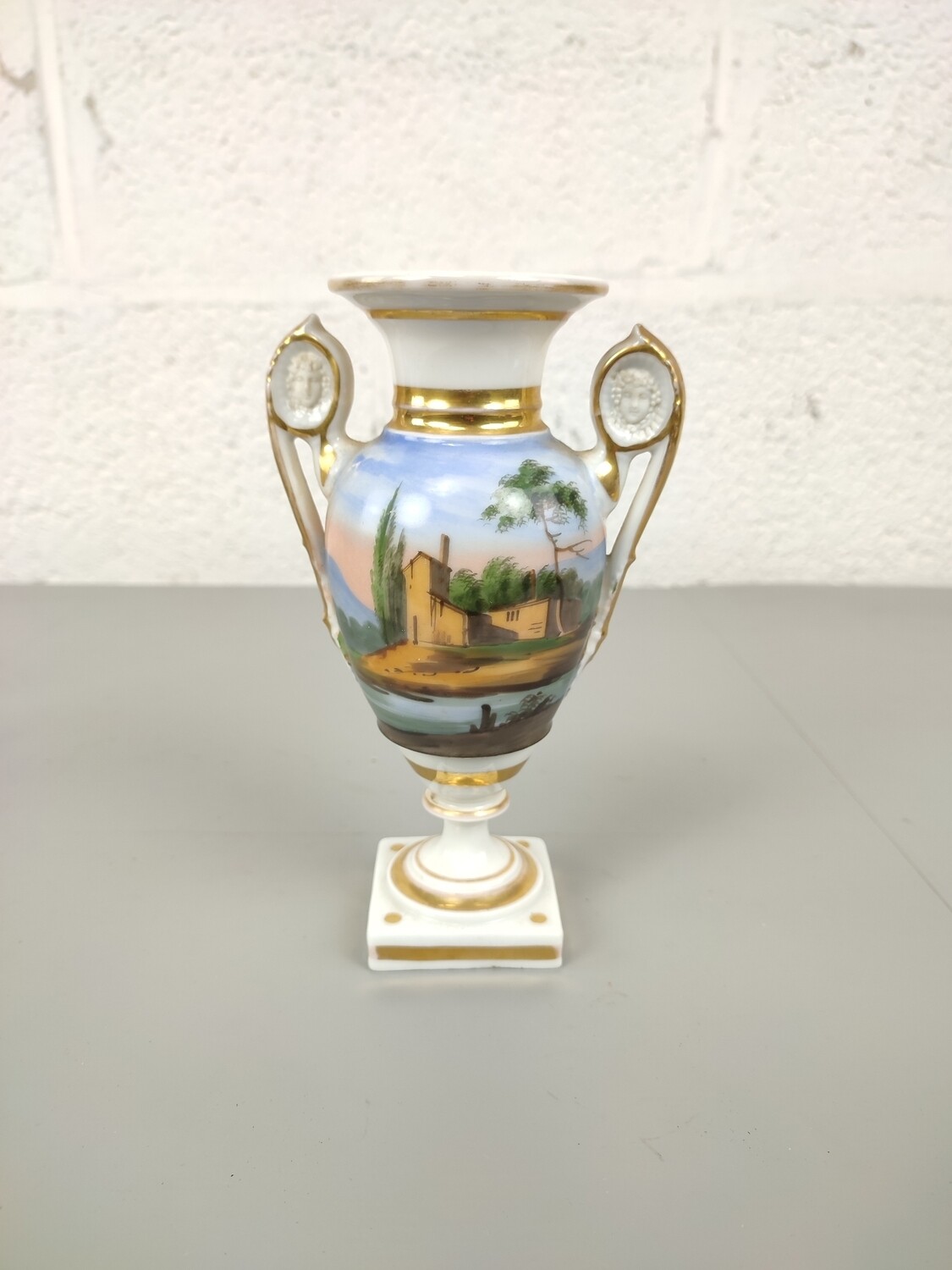 Antique vieux Paris vase