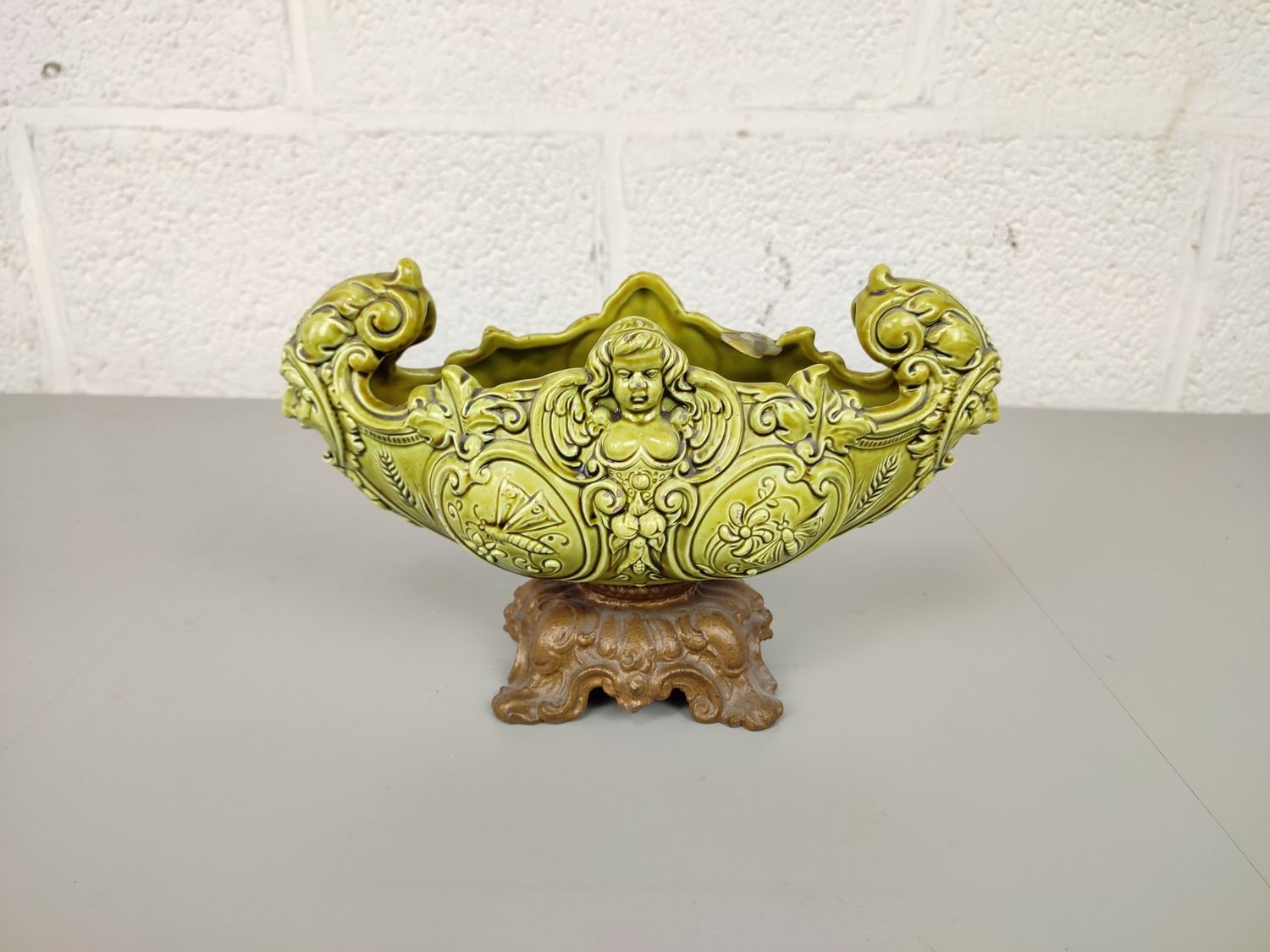 Majolica flowerpot Schutz Cilli