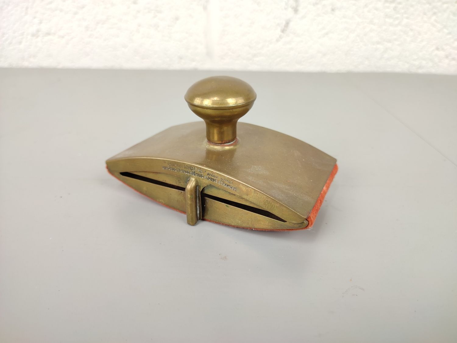 Brass blotter, system feraud