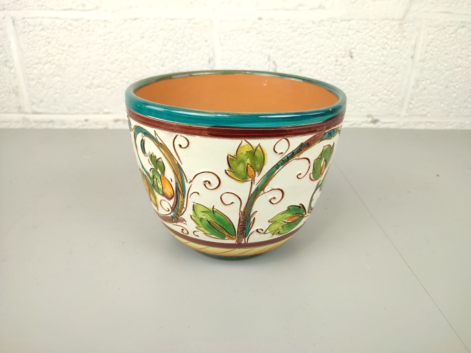 Italian Deruta flowerpot
