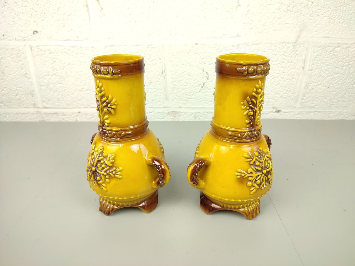 Pair vintage yellow vases