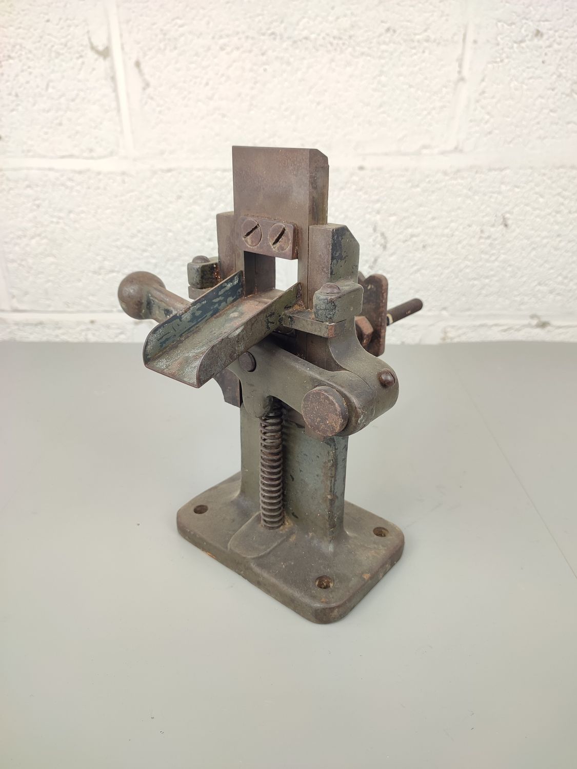 Old pharmacy device
