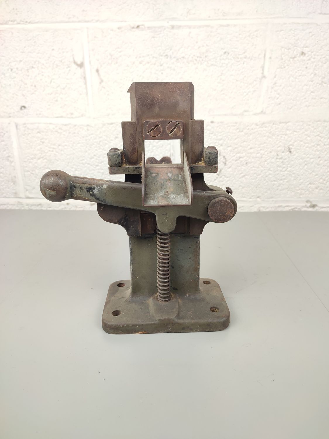 Old pharmacy device