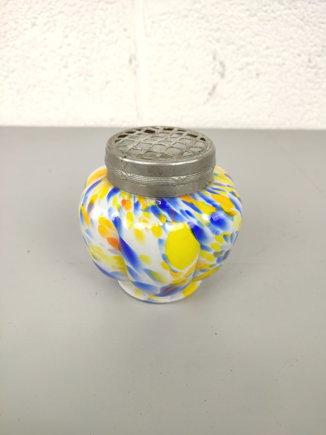 Vintage pique fleur