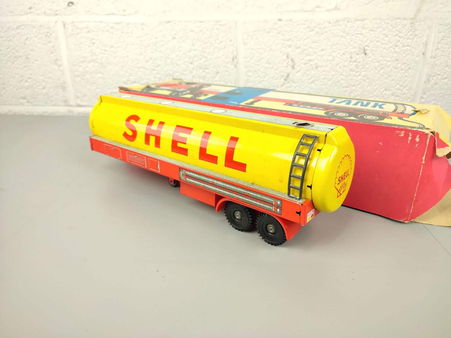 German tin toy tanker