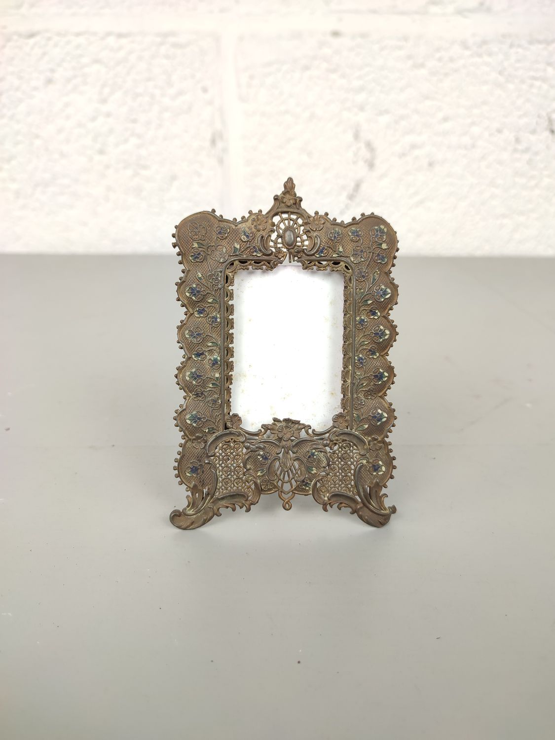 Antique photo frame