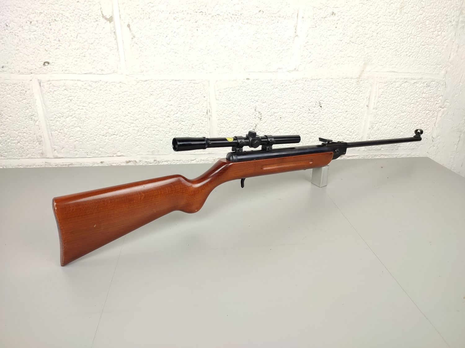 Weihrauch model hw30