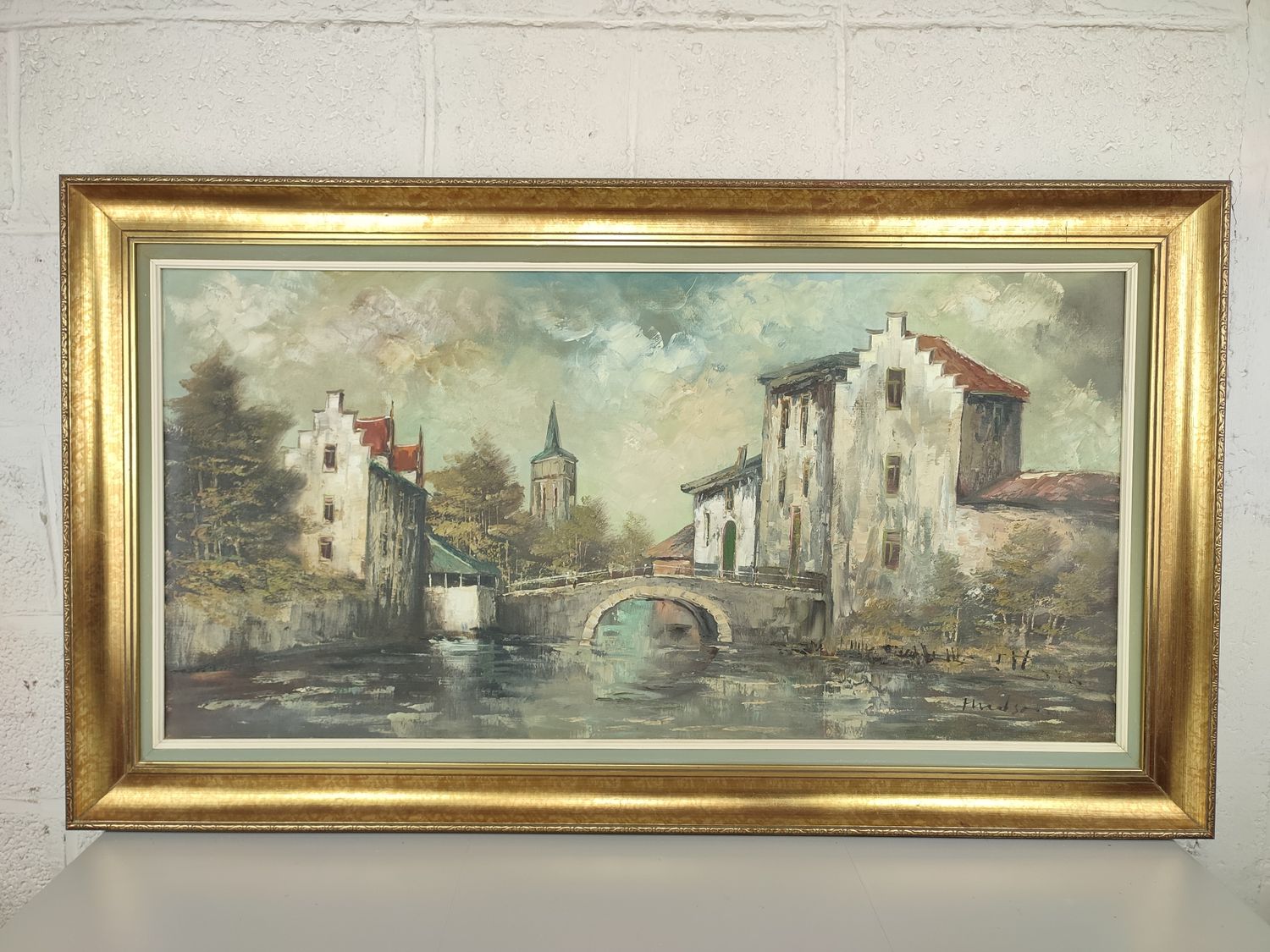 Hudson - houses on the water