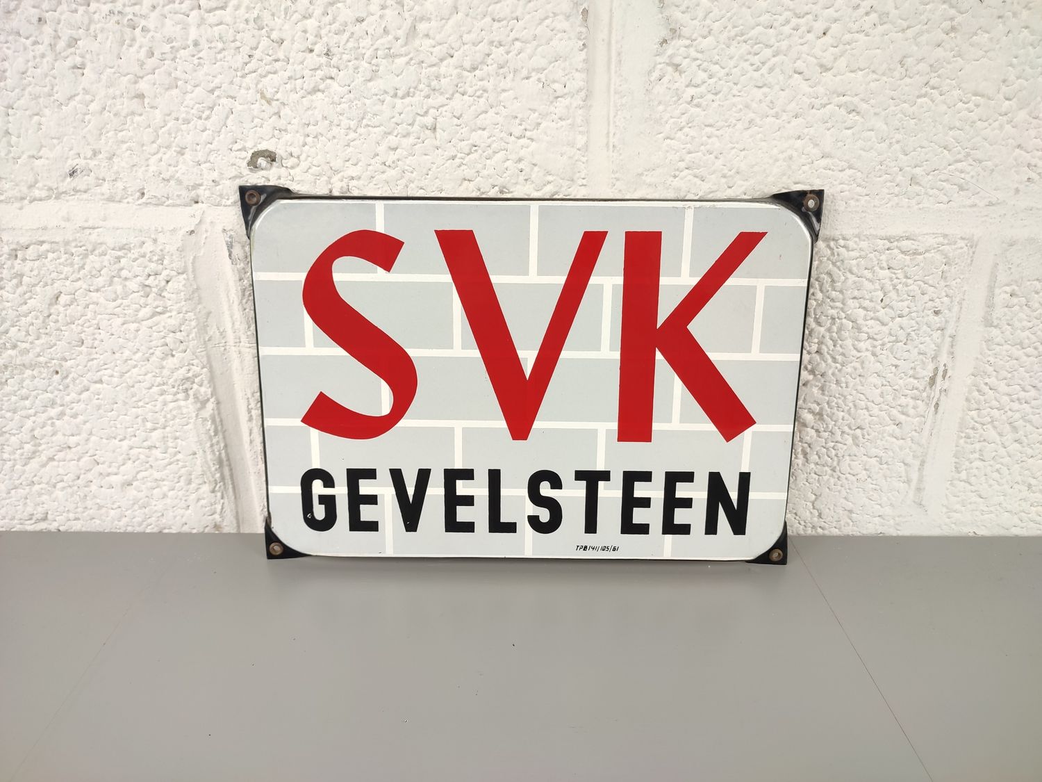Enamel advertising SVK bricks