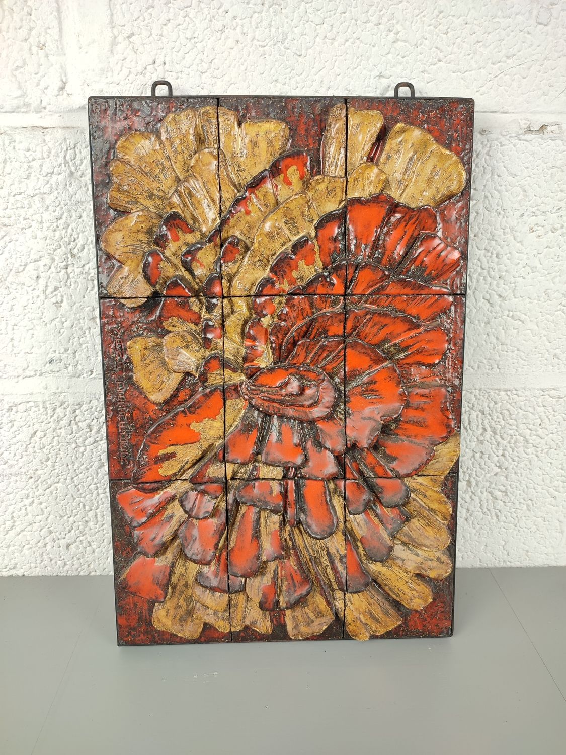 Ceramic wall decoration man