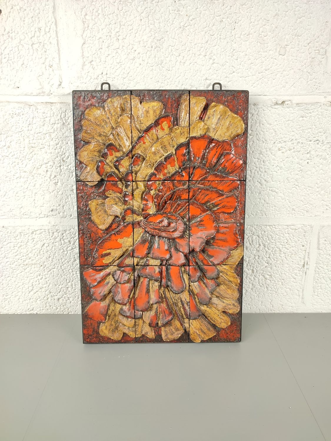 Ceramic wall decoration man