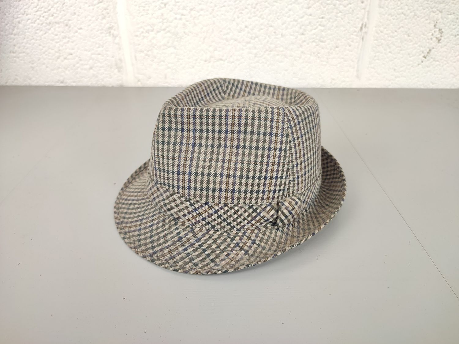 Vintage grey hat