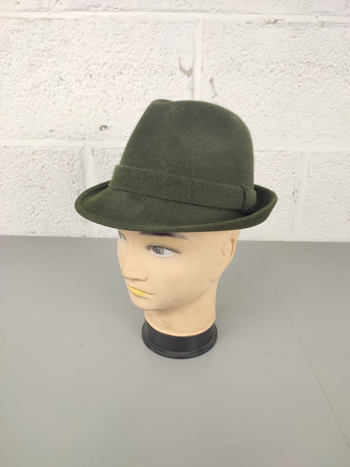 Vintage green hat