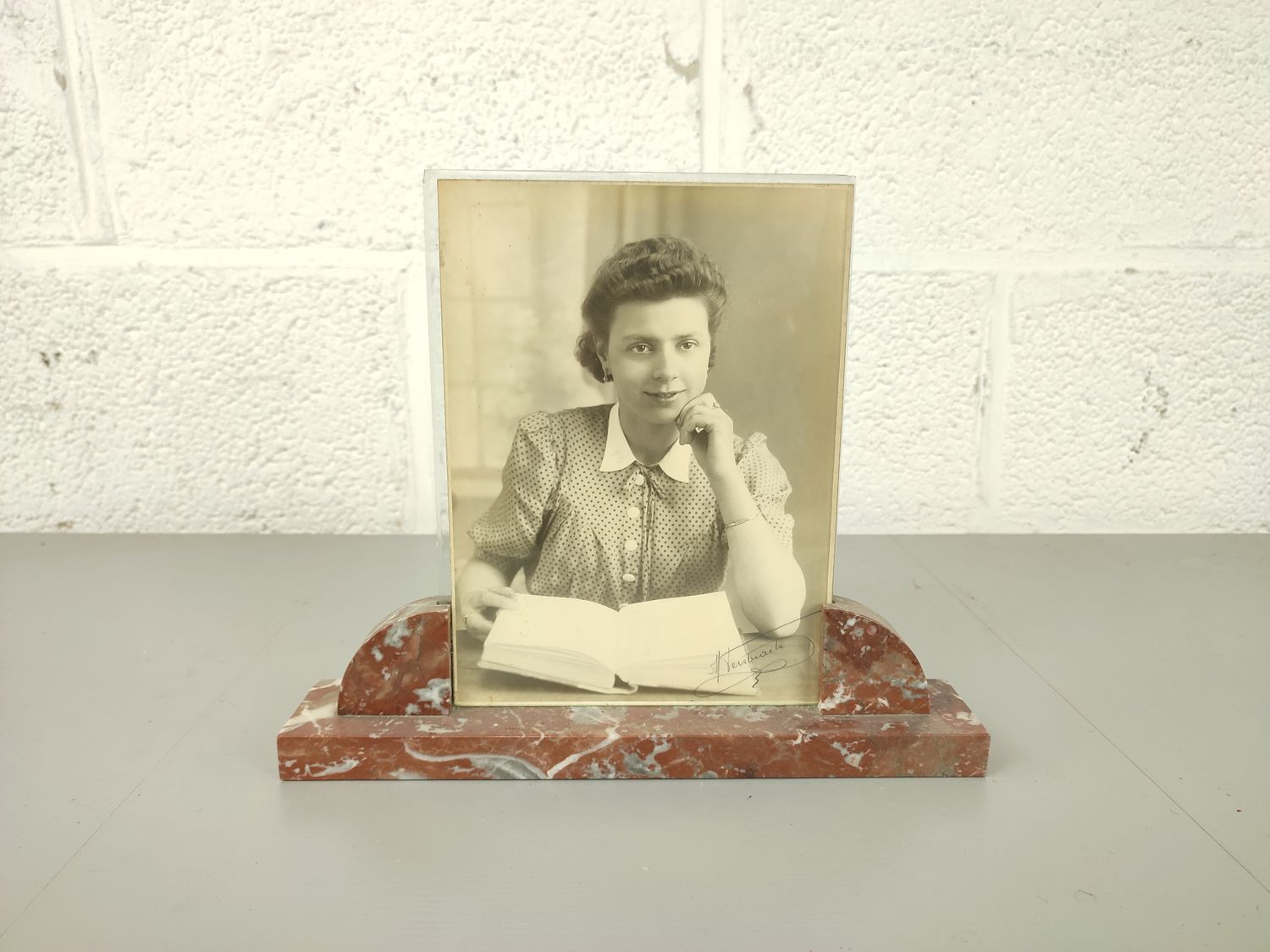 Marble art deco photo frame
