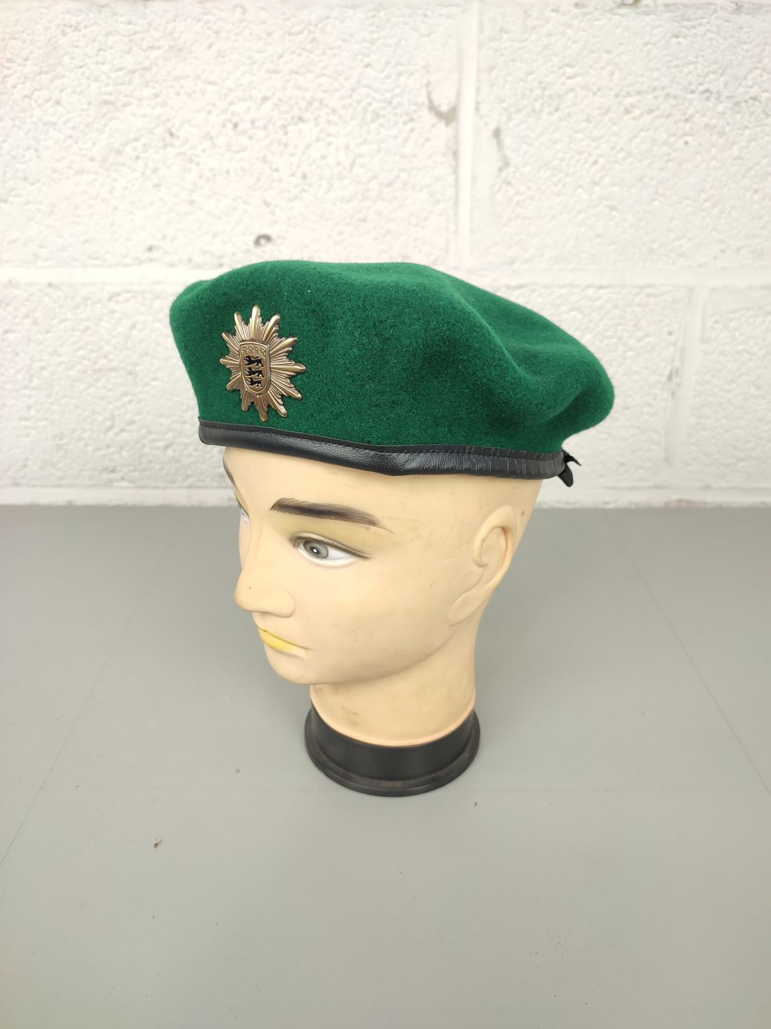German police beret