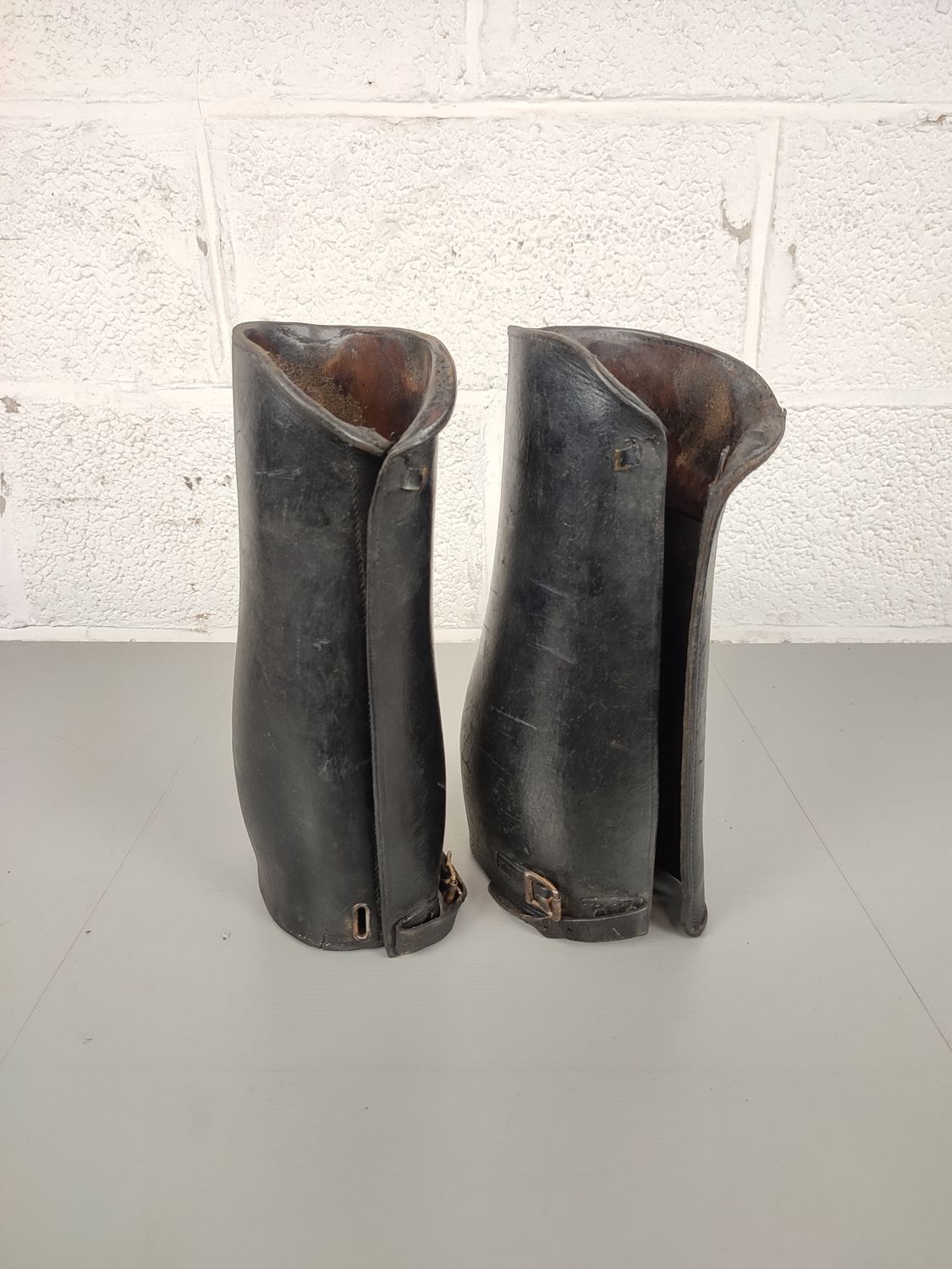 Unknown leather straps