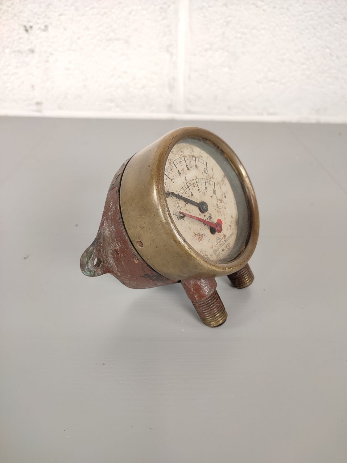 Antique brass manometer